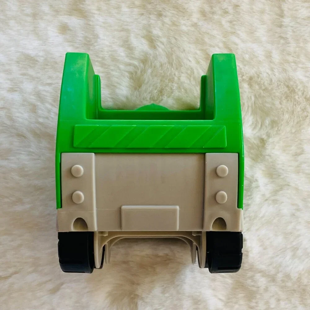Fisher-Price Little People Green Recycling Truck and Orange Truck Toy
